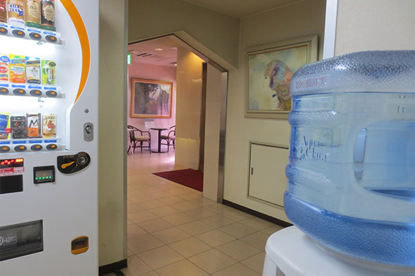 無料ミネラルウォーター